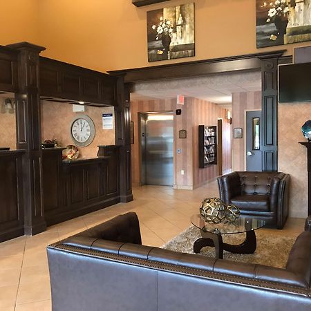 Best Western Plus Fredericton Hotel & Suites מראה חיצוני תמונה