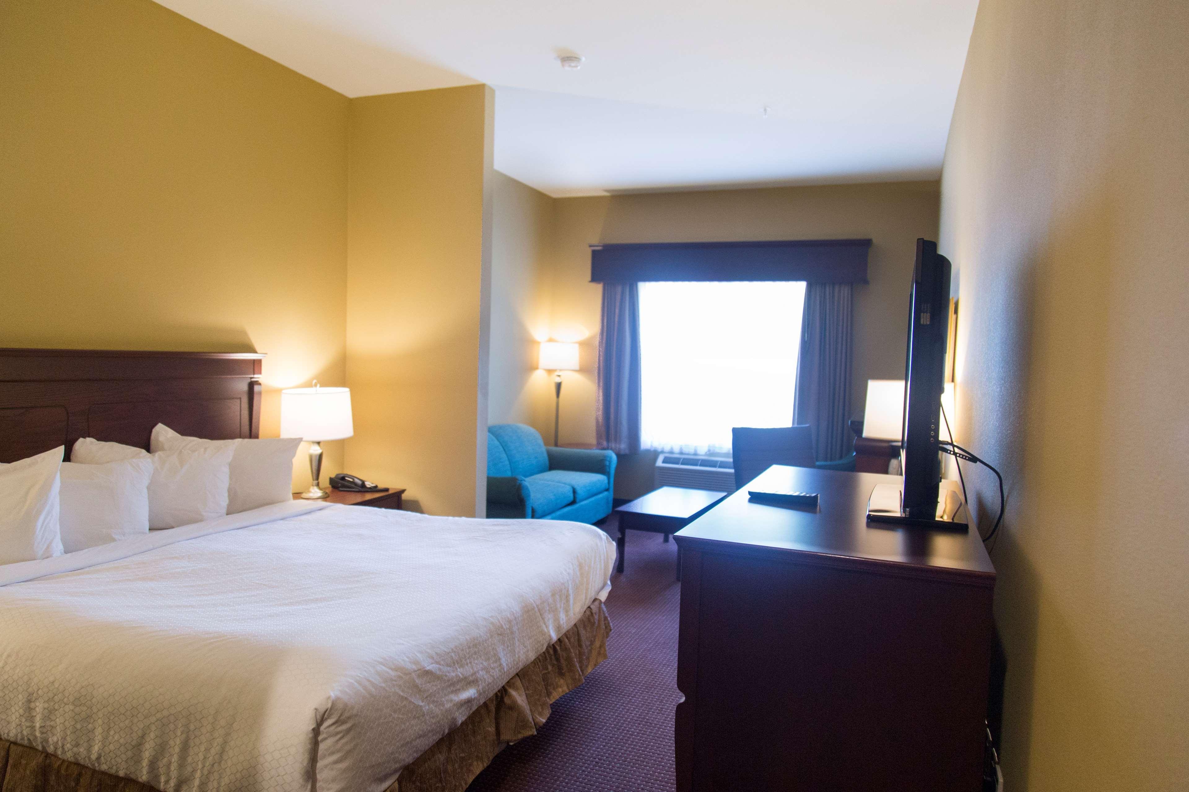 Best Western Plus Fredericton Hotel & Suites מראה חיצוני תמונה