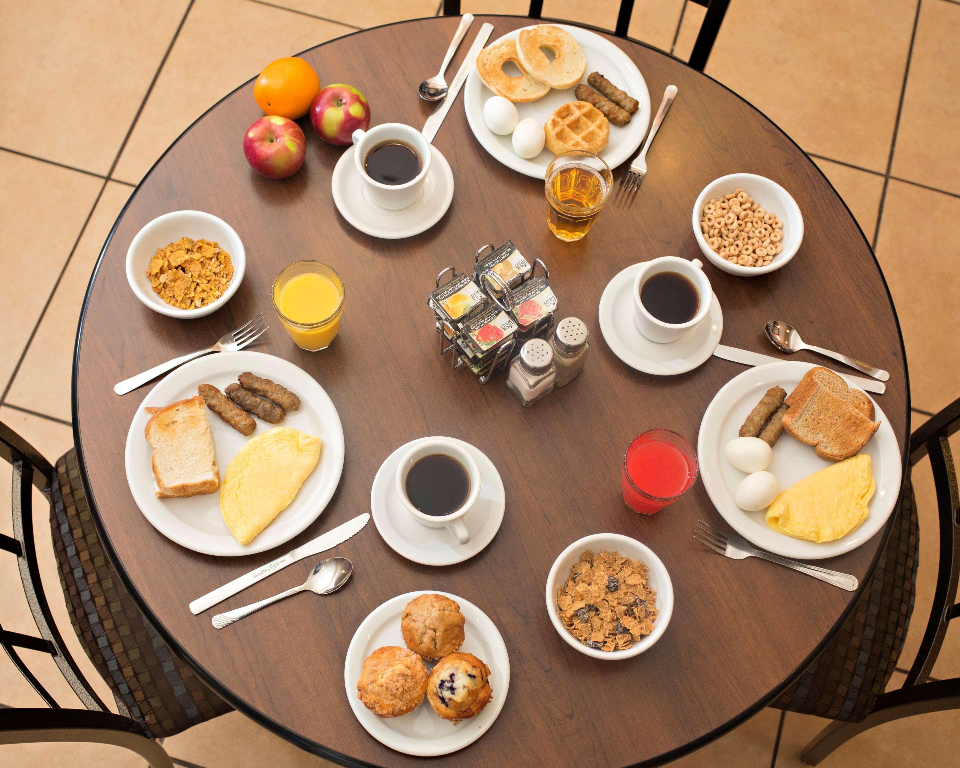 Best Western Plus Fredericton Hotel & Suites מראה חיצוני תמונה